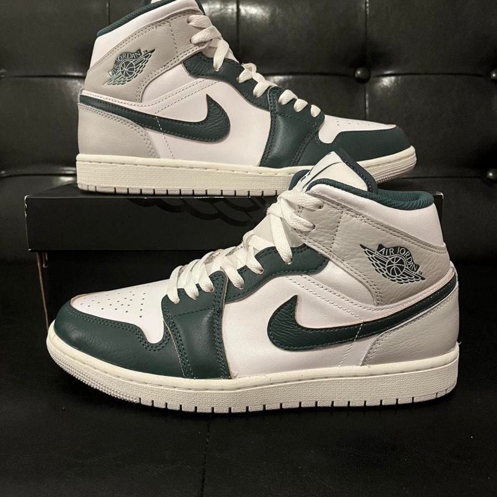 Jordan 1 Mid‎ SE 'Oxidized Green' NWOT